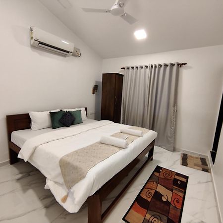 Whitehouse Homestay By Oxystays Hospitality Alībāg Eksteriør billede