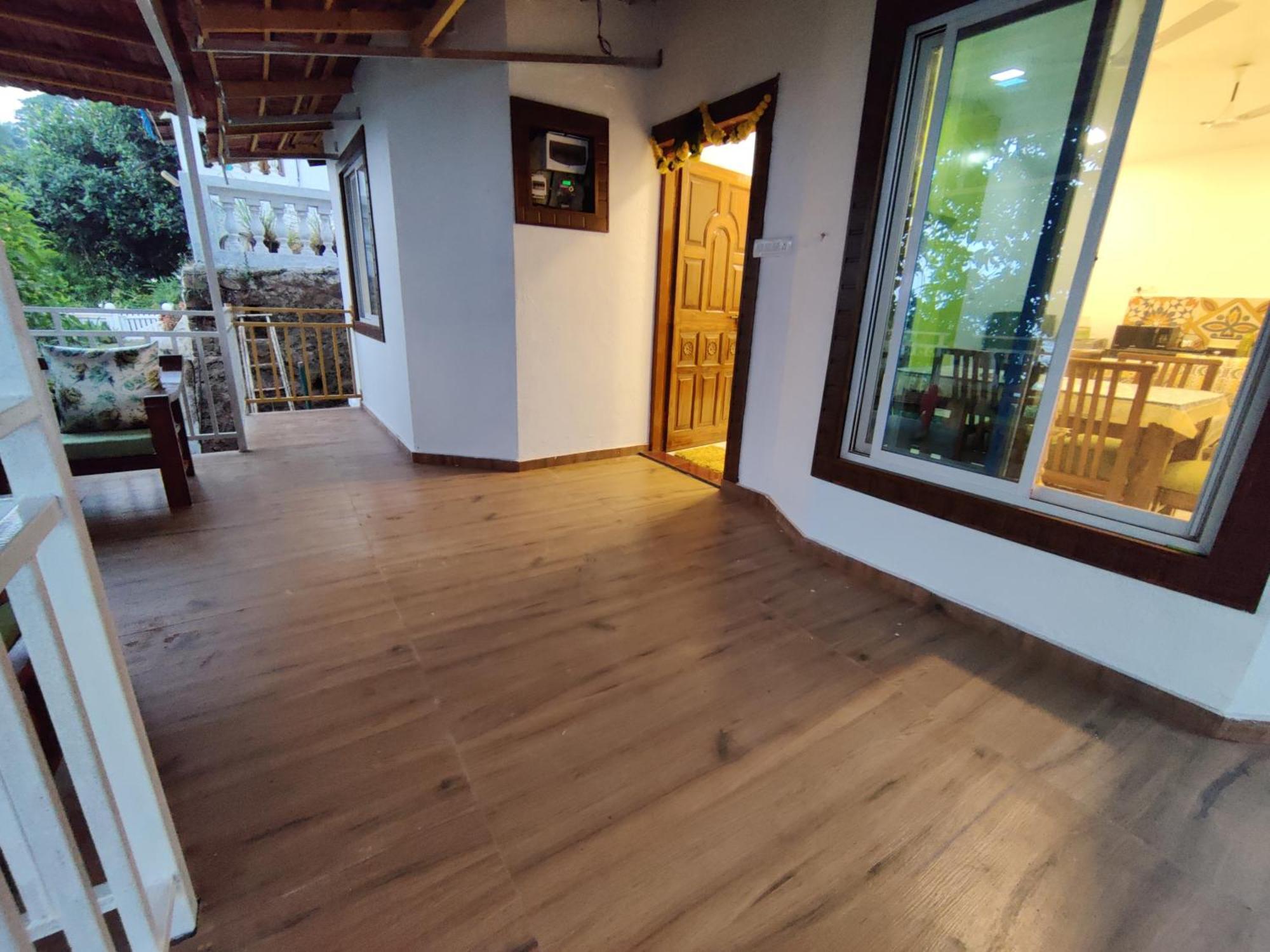 Whitehouse Homestay By Oxystays Hospitality Alībāg Værelse billede